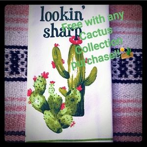 $7 or 🏷️Free🏷️ w a cactus collection purchase!🌵